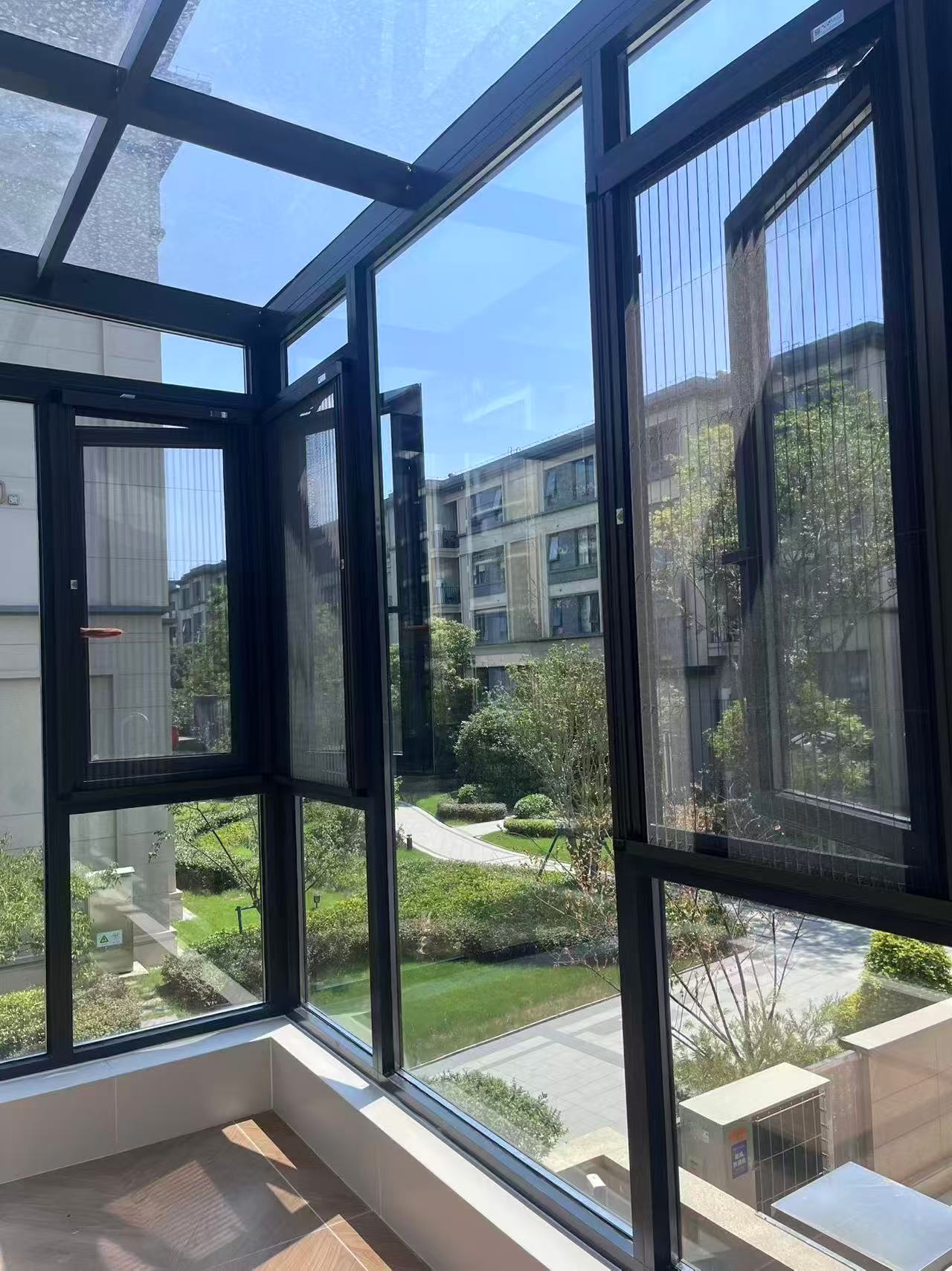 崇明漁樂(lè)路別墅安裝韋柏紗門(mén)紗窗